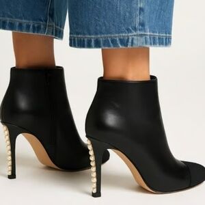 Chanel Cap Toe Pearl Stiletto Heel Black Ankle Boots Celebrity CC Logo Size 37